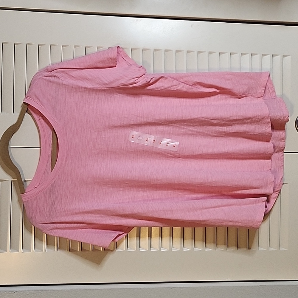 Bundle 3 for $10 Old Navy pink tshirt